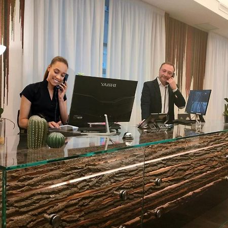Outside Boutique Hotel Фоджиа Экстерьер фото
