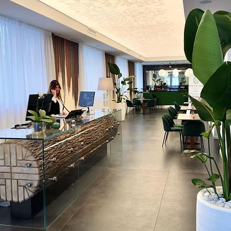 Outside Boutique Hotel Фоджиа Экстерьер фото