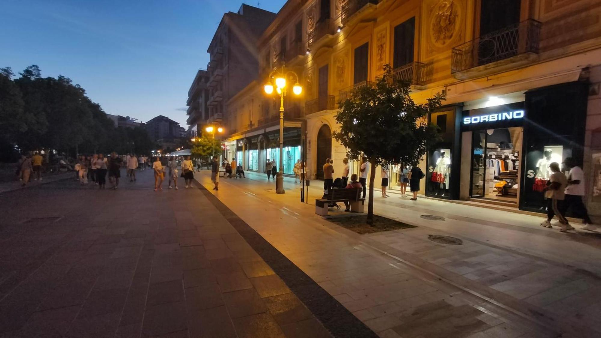 Outside Boutique Hotel Фоджиа Экстерьер фото