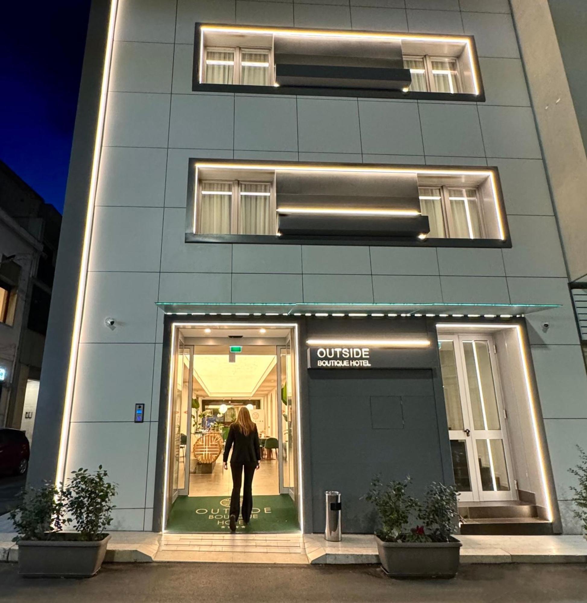Outside Boutique Hotel Фоджиа Экстерьер фото